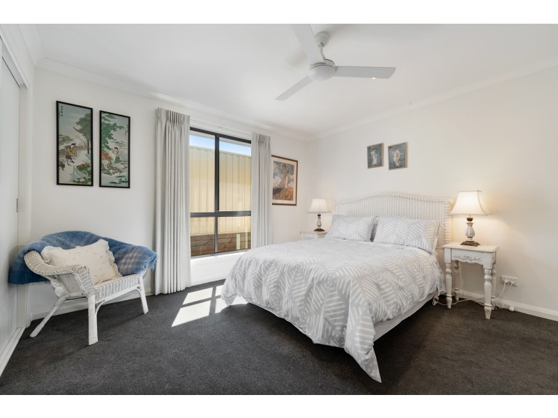 2/6 Frawley Street, Frankston VIC 3199