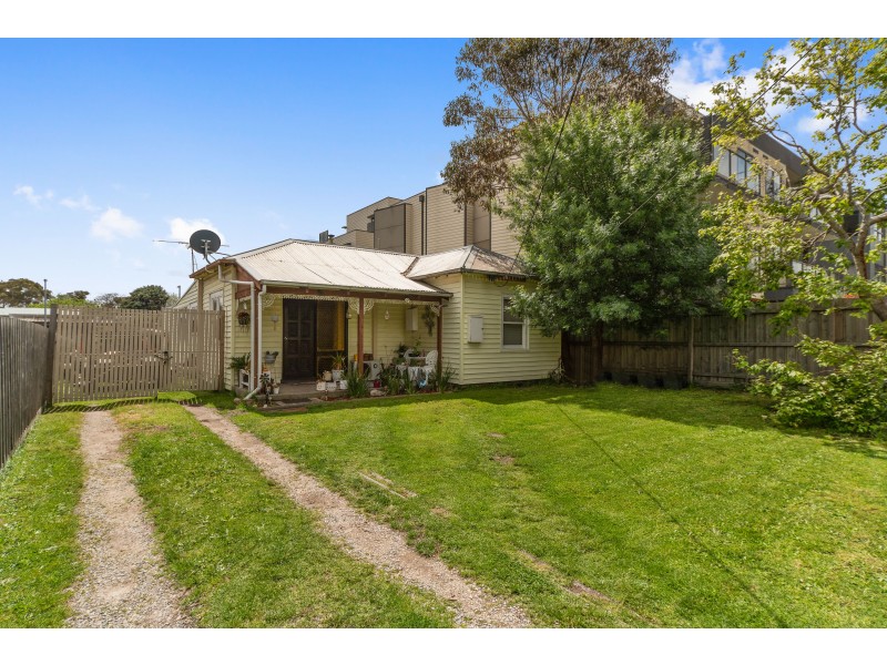 12 Ebdale Street, Frankston VIC 3199