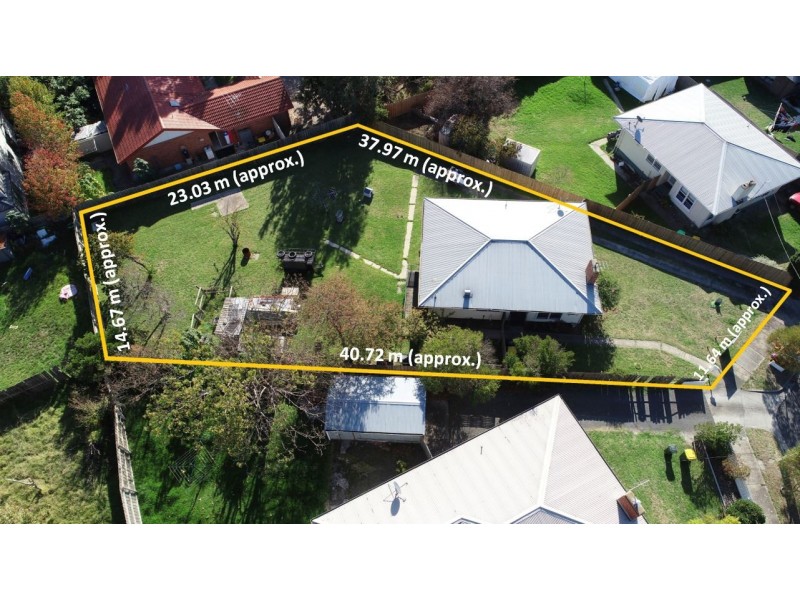 5 Eton Court, Frankston VIC 3199