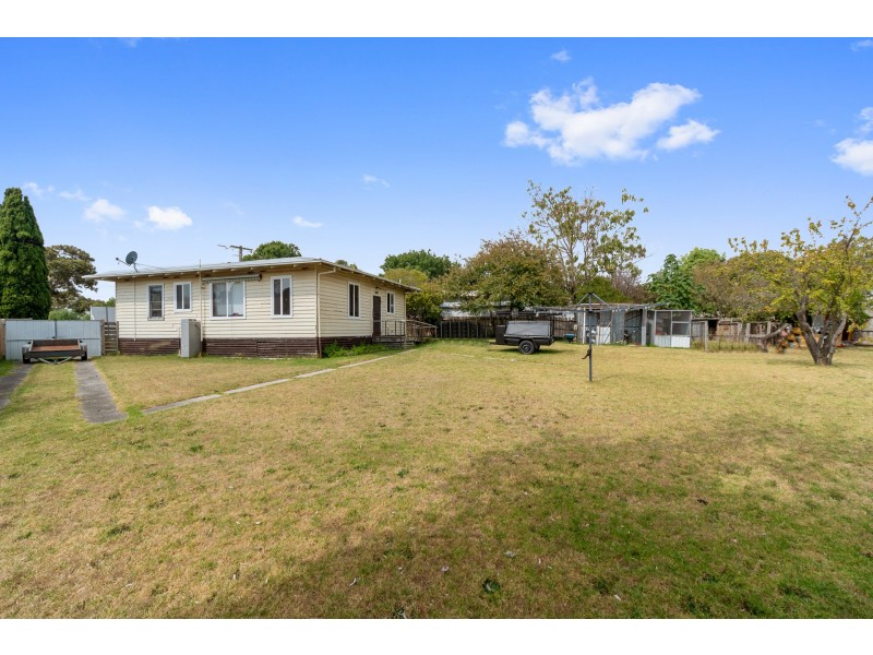 5 Eton Court, Frankston VIC 3199