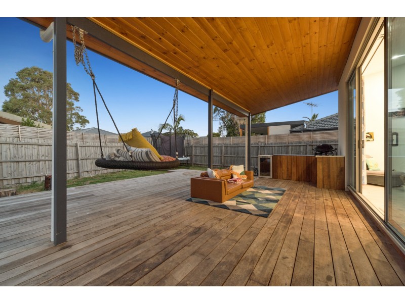 18 Bognor Avenue, Seaford VIC 3198