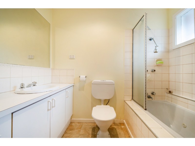 2/31 Kenilworth Avenue, Frankston VIC 3199