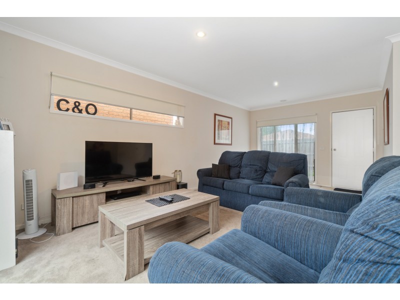 4/10 Nursery Avenue, Frankston VIC 3199