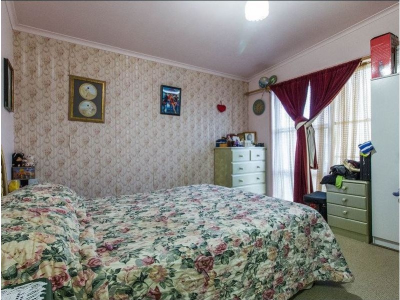 12 Bouvardia Crescent, Frankston North VIC 3200