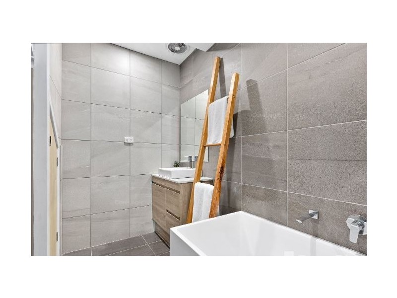 6 Inglis Avenue, Frankston VIC 3199