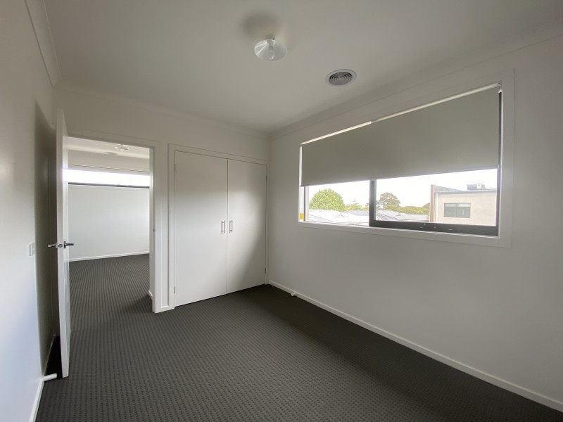 11 Cardiff Circuit, Carrum Downs VIC 3201