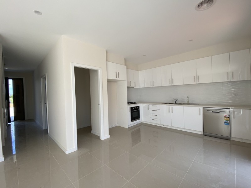 2 Autumn Crescent, Carrum Downs VIC 3201