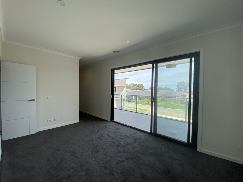 2 Autumn Crescent, Carrum Downs VIC 3201