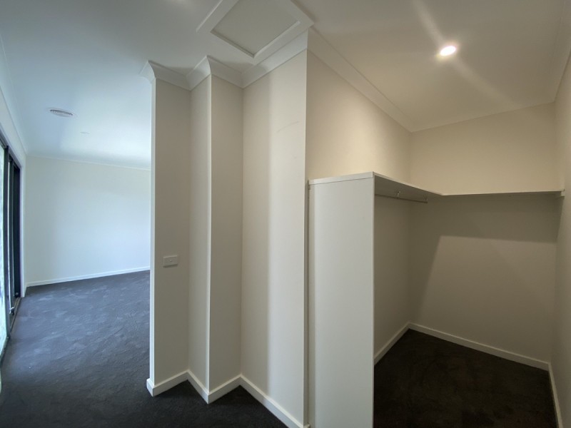 2 Autumn Crescent, Carrum Downs VIC 3201