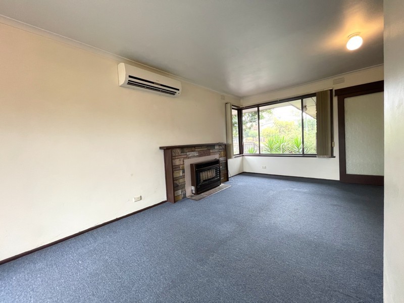 8 Gavan Crt, Frankston VIC 3199