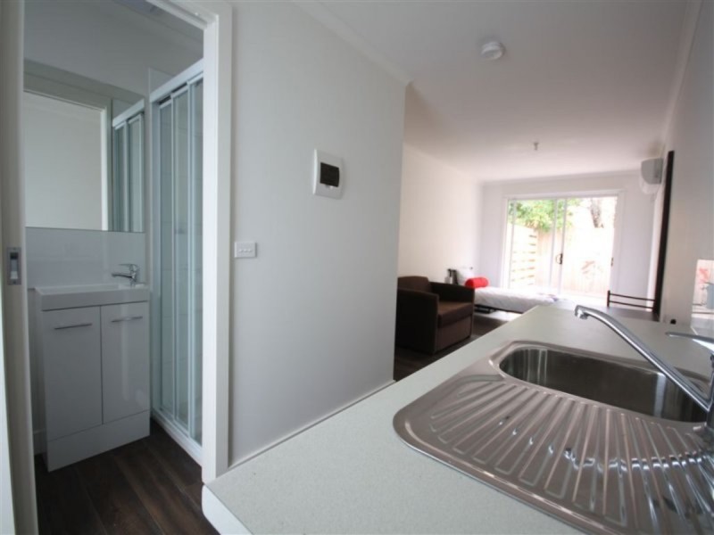 2 Heath Avenue, Frankston VIC 3199