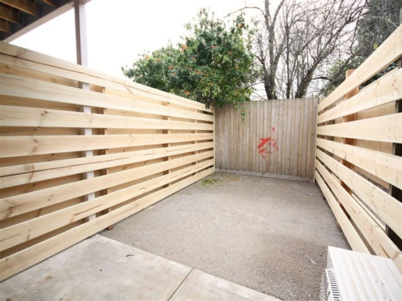 2 Heath Avenue, Frankston VIC 3199