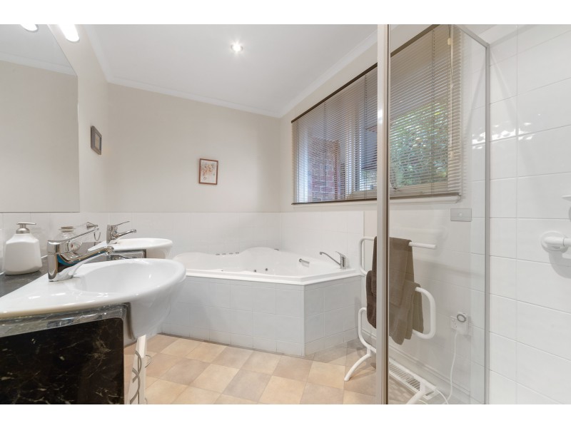51 Woolston Drive, Frankston South VIC 3199