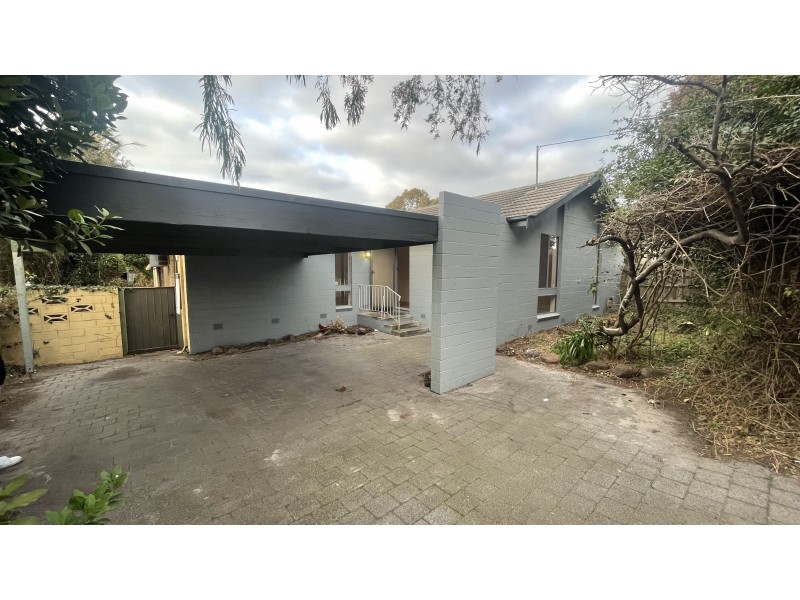 13 Golf Links Road, Frankston VIC 3199