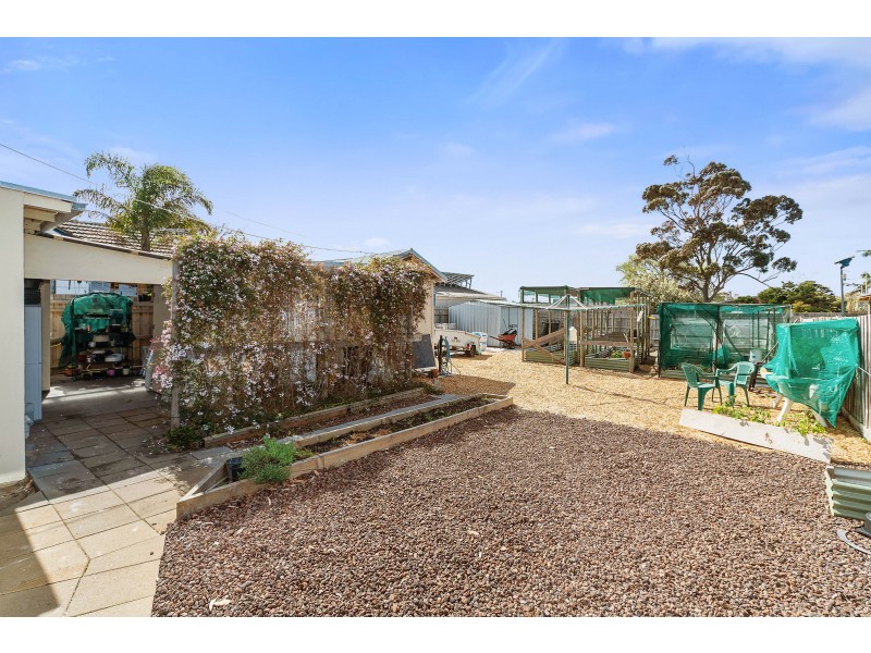 2 Bragge Street, Frankston VIC 3199