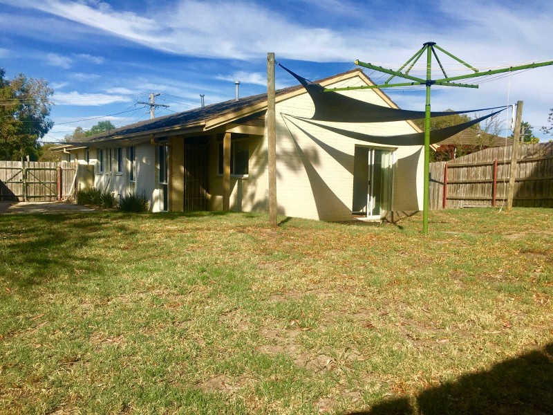 105 Rosemary Crescent, Frankston North VIC 3200