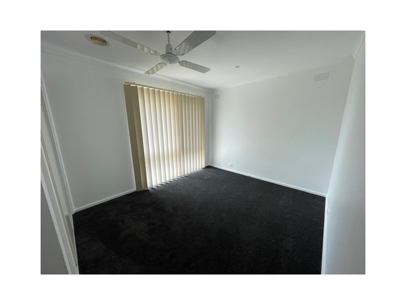 8 Acton Close, Frankston VIC 3199