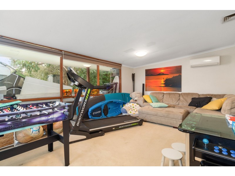 13 Liddesdale Avenue, Frankston South VIC 3199