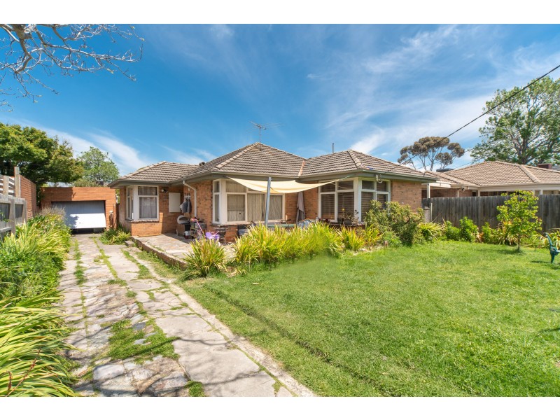 2 Adrian Street, Bentleigh East VIC 3165