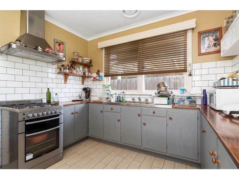 2 Adrian Street, Bentleigh East VIC 3165