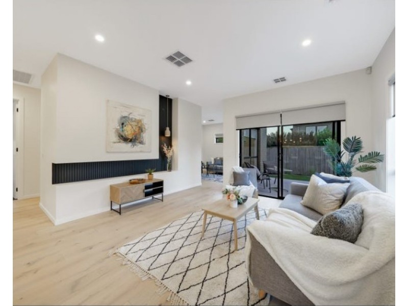 5 Pesaro Street, Clyde VIC 3978