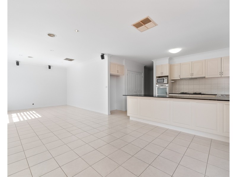 2/5 Myola Street, Carrum VIC 3197