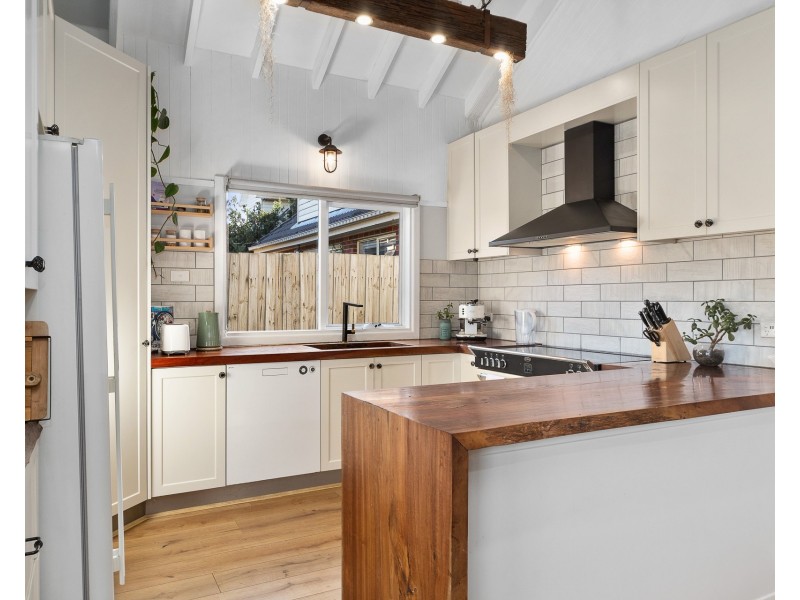 6 Inglis Avenue, Frankston VIC 3199