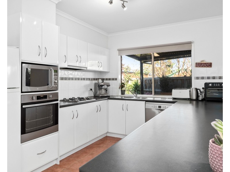 3 Cashmere Crescent, Berwick VIC 3806