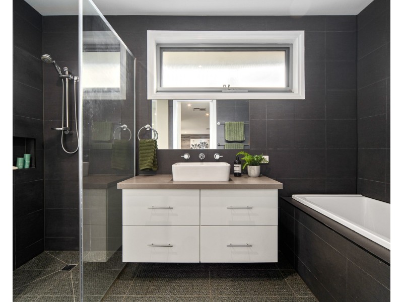 13 Naranga Crescent, Frankston VIC 3199