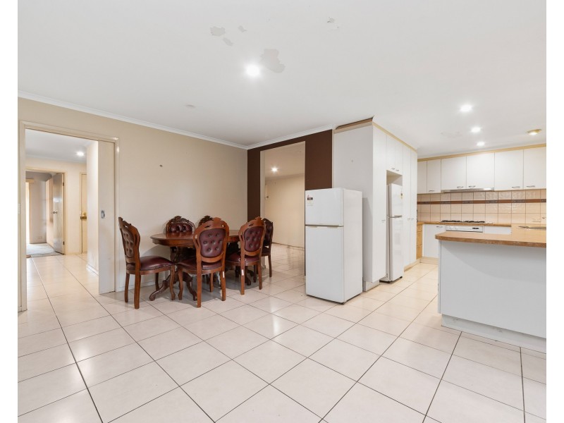 18 Broderick Road, Carrum Downs VIC 3201
