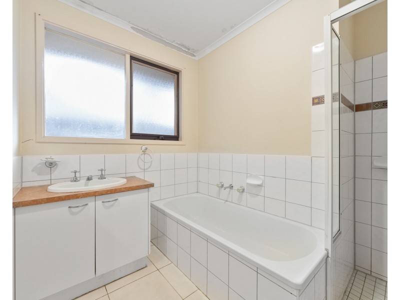18 Broderick Road, Carrum Downs VIC 3201