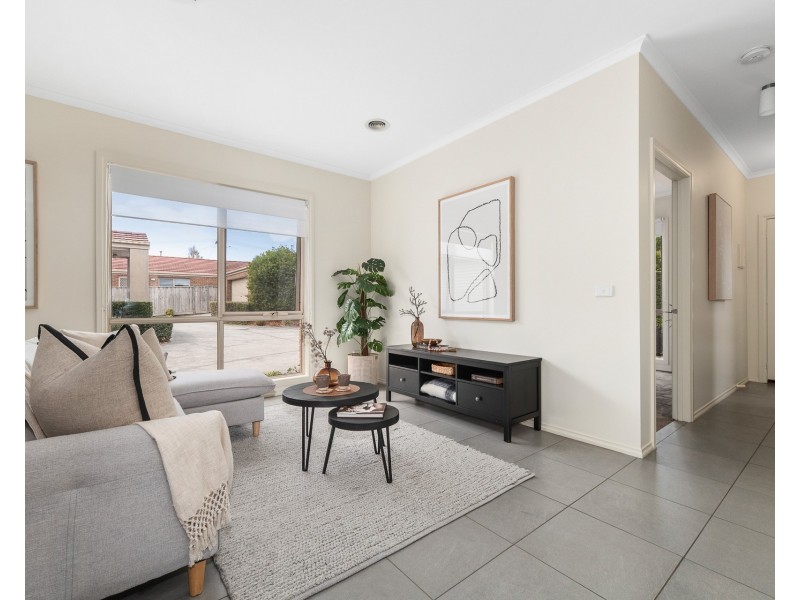 4/10 Raymond Street, Somerville VIC 3912