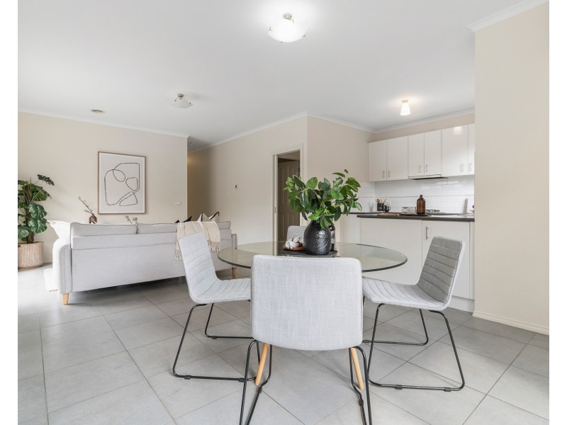 4/10 Raymond Street, Somerville VIC 3912