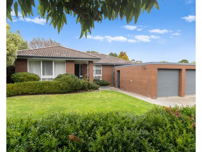 42 Christopher Drive, Frankston South VIC 3199