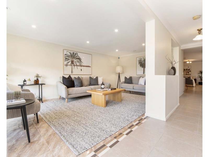 43 Balinga Drive, Skye VIC 3977