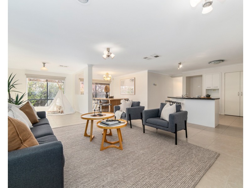 43 Balinga Drive, Skye VIC 3977