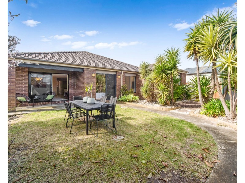 43 Balinga Drive, Skye VIC 3977