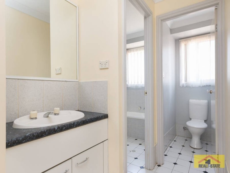 2/9 Gamay Place, Minchinbury NSW 2770