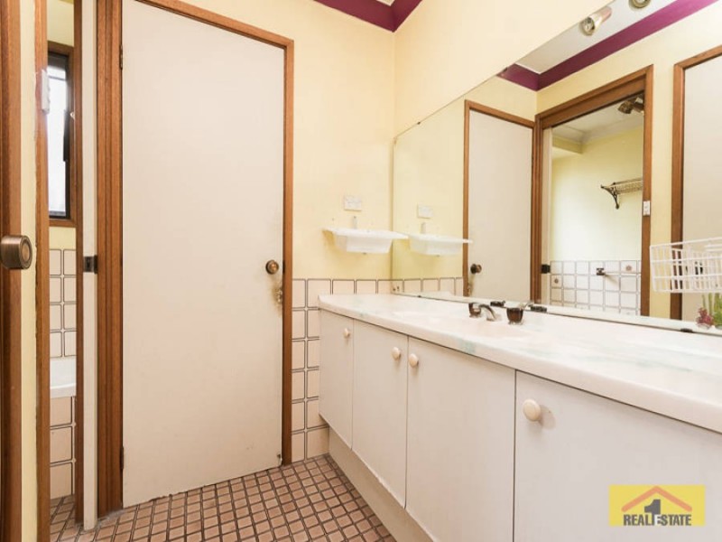 4 Ferrier Crescent, Minchinbury NSW 2770