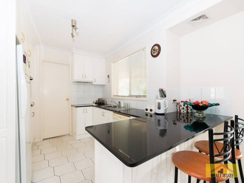 34 Charmer Crescent, Minchinbury NSW 2770