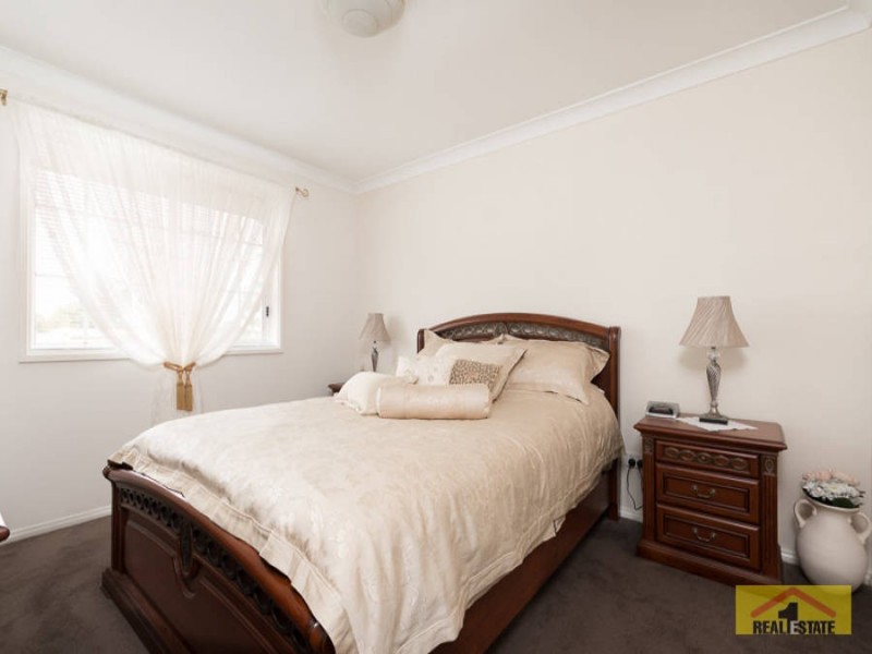 34 Charmer Crescent, Minchinbury NSW 2770