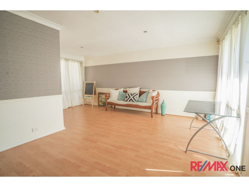 11 Toomey Crescent, Quakers Hill NSW 2763