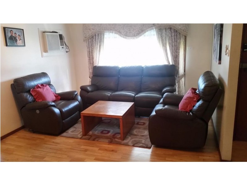 27 Fuchsia Crescent, Quakers Hill NSW 2763