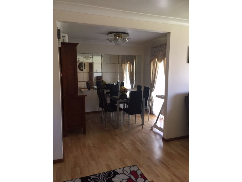 27 Fuchsia Crescent, Quakers Hill NSW 2763