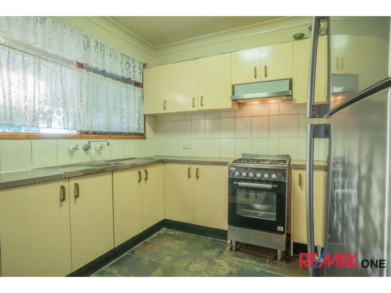 27 Rotorua Road, St Clair NSW 2759