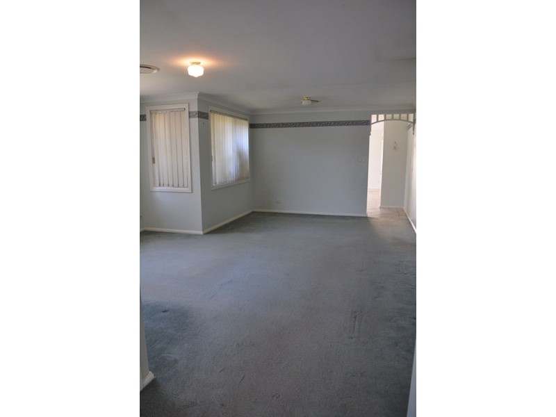 34 Camellia Avenue, Glenmore Park NSW 2745