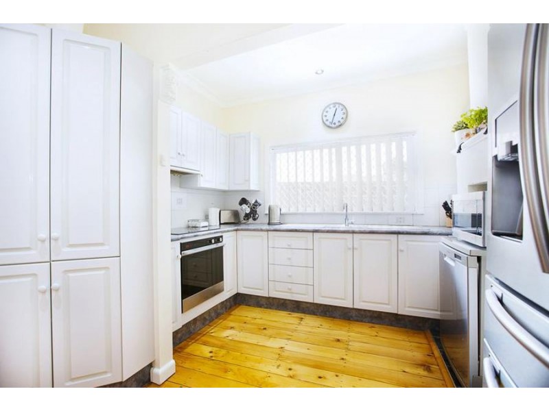 74 Adelaide Street, Oxley Park NSW 2760