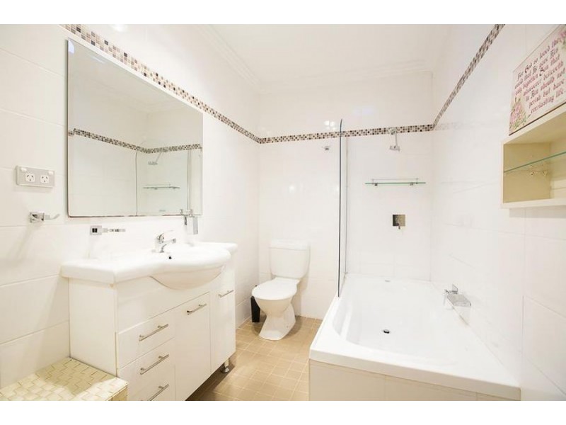 17 Neriba Crescent, Whalan NSW 2770