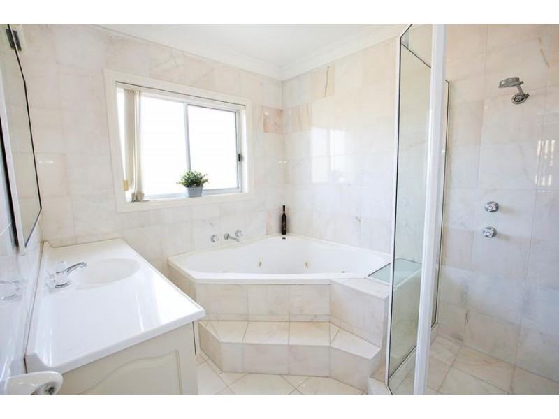 12 Fleurs Street, Minchinbury NSW 2770