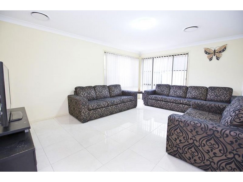 11 Eskdale Street, Minchinbury NSW 2770